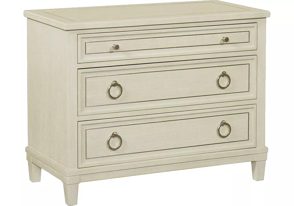 Hyde Park Bachelor Chest