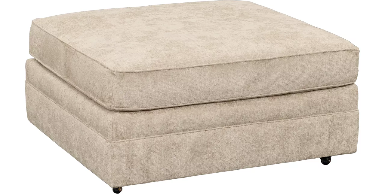 Elizabeth Cocktail Ottoman