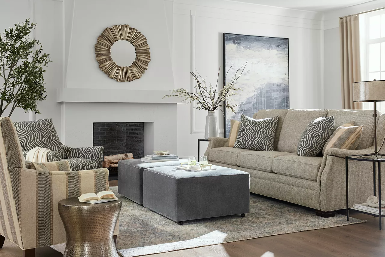 Sarah Cocktail Ottoman