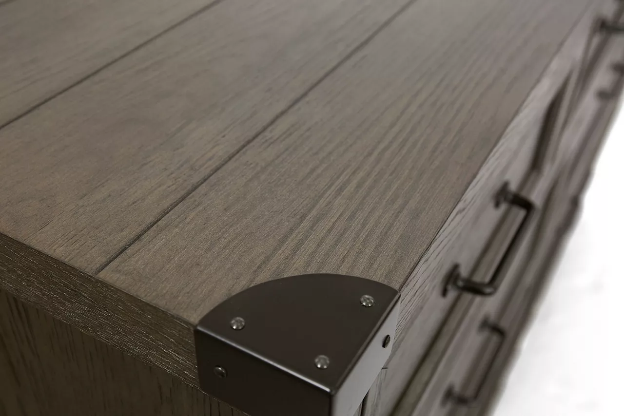 Vickery Creek Dresser